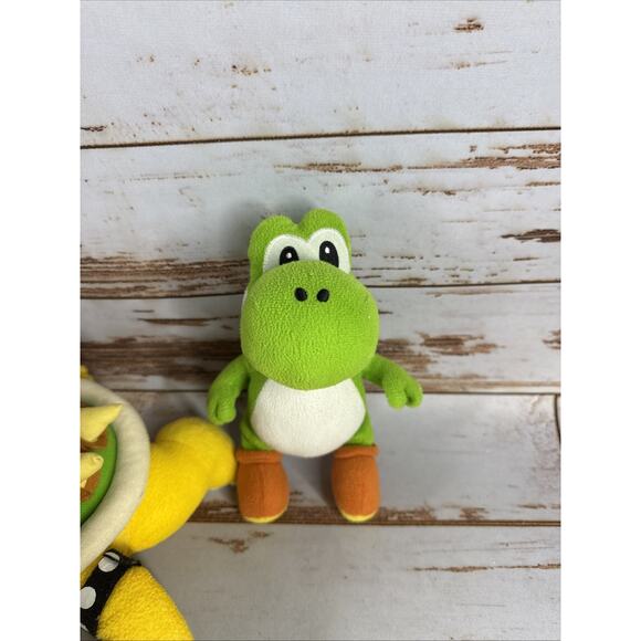 Nintendo, Super Mario Brothers Plush Lot 3 Piece Stuffed Animals Bundle 8” - Picture 4 of 6